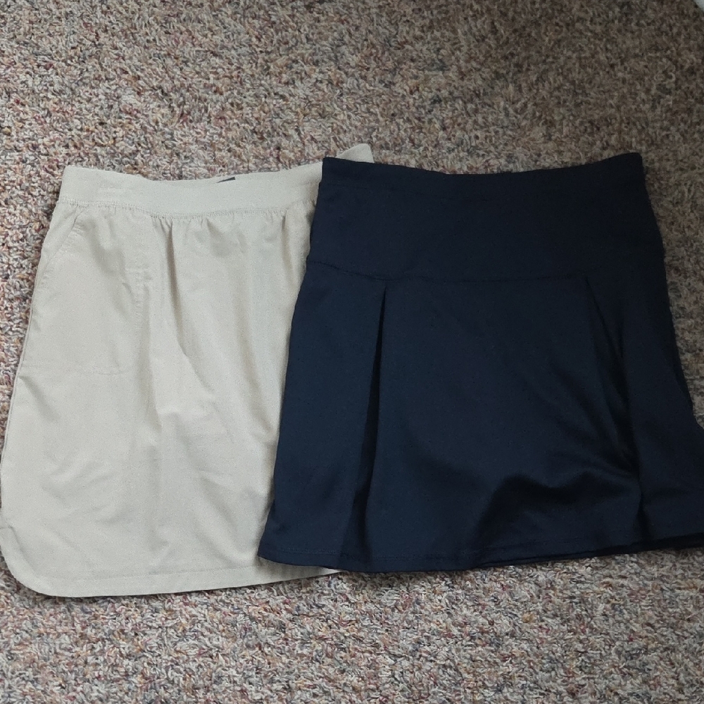 Izod Navy and Khaki Skort Set